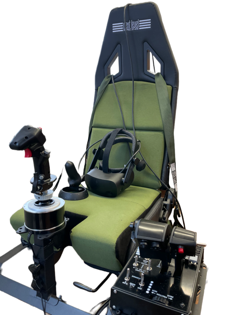 Thrustmaster Hotas Warthog gasreglage, styrspak och VR-glasögon moterat på FLIGHT SIMULATOR BOEING MILITARY EDITION